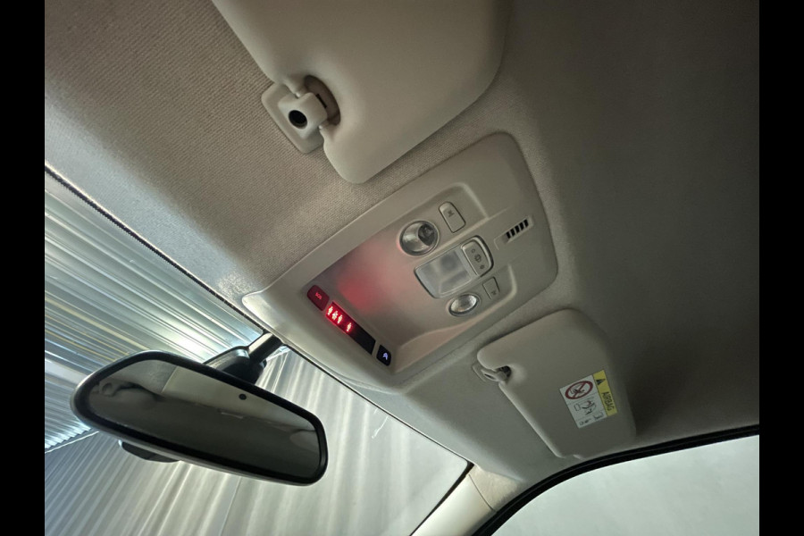 Citroën C4 Cactus 1.2 PureTech Feel 16"/Nieuwe Distributieset/Trekhaak/Navigatie/Apple Carplay & Android Auto/PDC/Climate/Cruise
