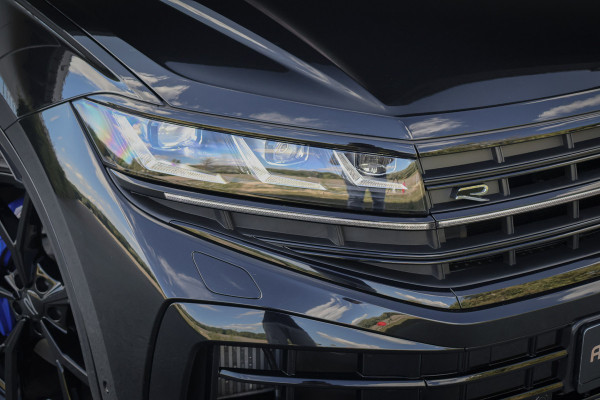 Volkswagen Touareg 3.0 TSi eHybrid 4MOTION R Edition MASSAGE | STOELVERWARMING & VERKOELING | ADAPTIVE CRUISE | SFEERVERLICHTING | TEKHAAK |