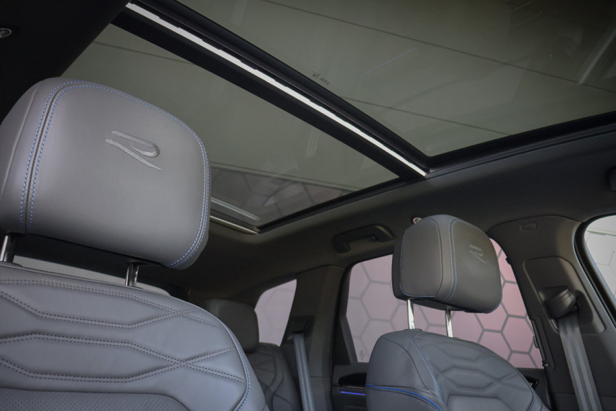 Volkswagen Touareg 3.0 TSi eHybrid 4MOTION R Edition MASSAGE | STOELVERWARMING & VERKOELING | ADAPTIVE CRUISE | SFEERVERLICHTING | TEKHAAK |