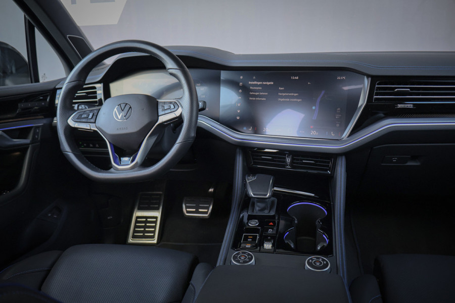 Volkswagen Touareg 3.0 TSi eHybrid 4MOTION R Edition MASSAGE | STOELVERWARMING & VERKOELING | ADAPTIVE CRUISE | SFEERVERLICHTING | TEKHAAK |