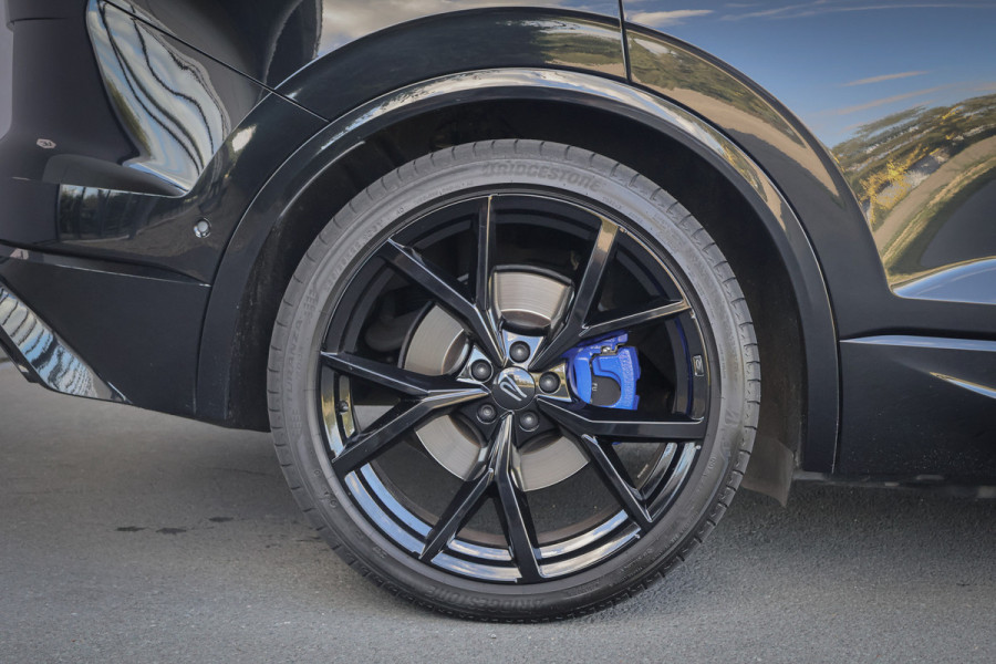 Volkswagen Touareg 3.0 TSi eHybrid 4MOTION R Edition MASSAGE | STOELVERWARMING & VERKOELING | ADAPTIVE CRUISE | SFEERVERLICHTING | TEKHAAK |