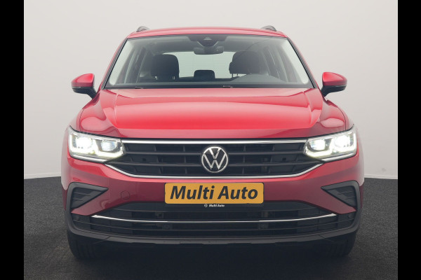 Volkswagen Tiguan 1.4 TSI eHybrid Elegance PHEV 245pk Dealer O.H. | SOH 90.3% | Adaptive Cruise | IQ Light | Camera | Blis | Stoelen & Stuur Verwarmd | Apple Carplay | DAB | Navigatie | Lane Assist | 17"L.M | Plug In Hybrid