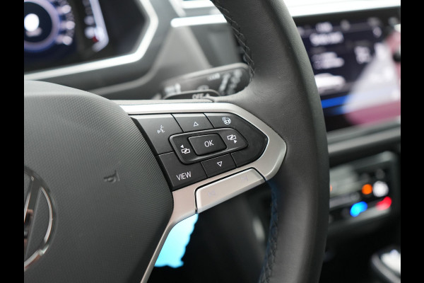 Volkswagen Tiguan 1.4 TSI eHybrid Elegance PHEV 245pk Dealer O.H. | SOH 90.3% | Adaptive Cruise | IQ Light | Camera | Blis | Stoelen & Stuur Verwarmd | Apple Carplay | DAB | Navigatie | Lane Assist | 17"L.M | Plug In Hybrid
