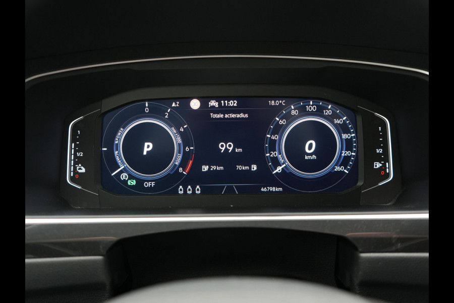 Volkswagen Tiguan 1.4 TSI eHybrid Elegance PHEV 245pk Dealer O.H. | SOH 90.3% | Adaptive Cruise | IQ Light | Camera | Blis | Stoelen & Stuur Verwarmd | Apple Carplay | DAB | Navigatie | Lane Assist | 17"L.M | Plug In Hybrid