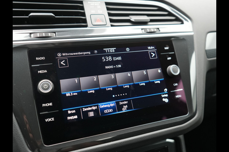Volkswagen Tiguan 1.4 TSI eHybrid Elegance PHEV 245pk Dealer O.H. | SOH 90.3% | Adaptive Cruise | IQ Light | Camera | Blis | Stoelen & Stuur Verwarmd | Apple Carplay | DAB | Navigatie | Lane Assist | 17"L.M | Plug In Hybrid