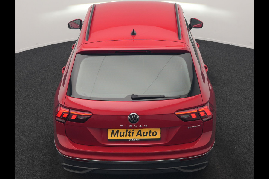Volkswagen Tiguan 1.4 TSI eHybrid Elegance PHEV 245pk Dealer O.H. | SOH 90.3% | Adaptive Cruise | IQ Light | Camera | Blis | Stoelen & Stuur Verwarmd | Apple Carplay | DAB | Navigatie | Lane Assist | 17"L.M | Plug In Hybrid