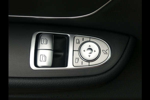 Mercedes-Benz V-Klasse 220d Lang AMG Dubbel Cabine LED/Leer/Trekhaak/Sfeerverlichting