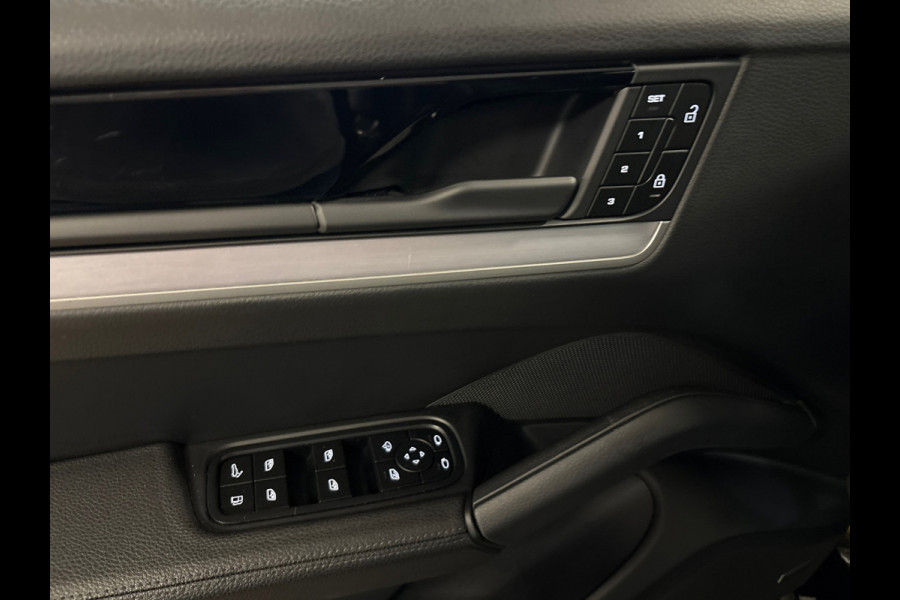 Porsche Cayenne Coupé 3.0 E-Hybrid/sport chrono/sport design/pano/leer/passenger display