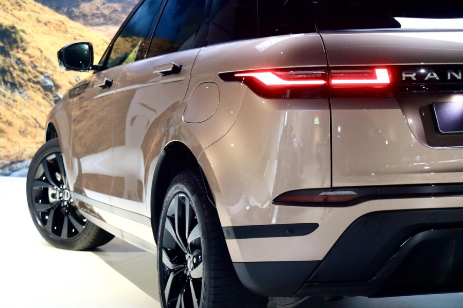 Land Rover Range Rover Evoque 1.5 P300e AWD FACELIFT|PANO|HuD|360cam