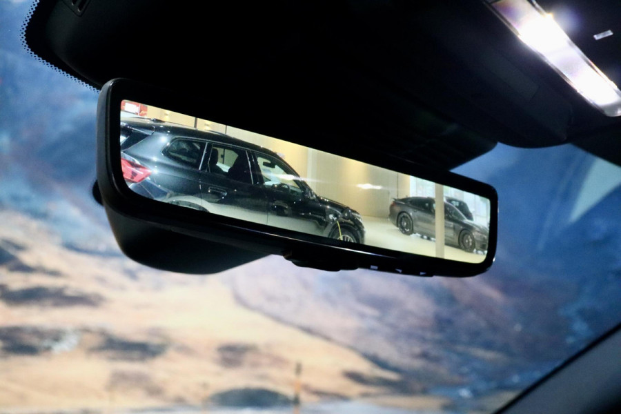 Land Rover Range Rover Evoque 1.5 P300e AWD FACELIFT|PANO|HuD|360cam