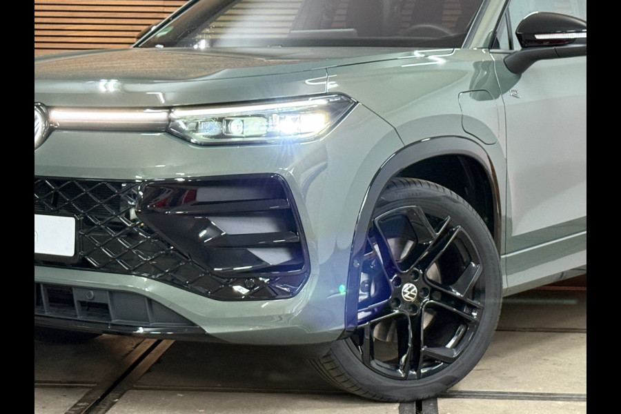Volkswagen Tayron 1.5 eHybrid R-Line Edition | Fabr. garantie tot 2030 | 272PK | Black Style | Pano | Harman Kardon | Massage |20”