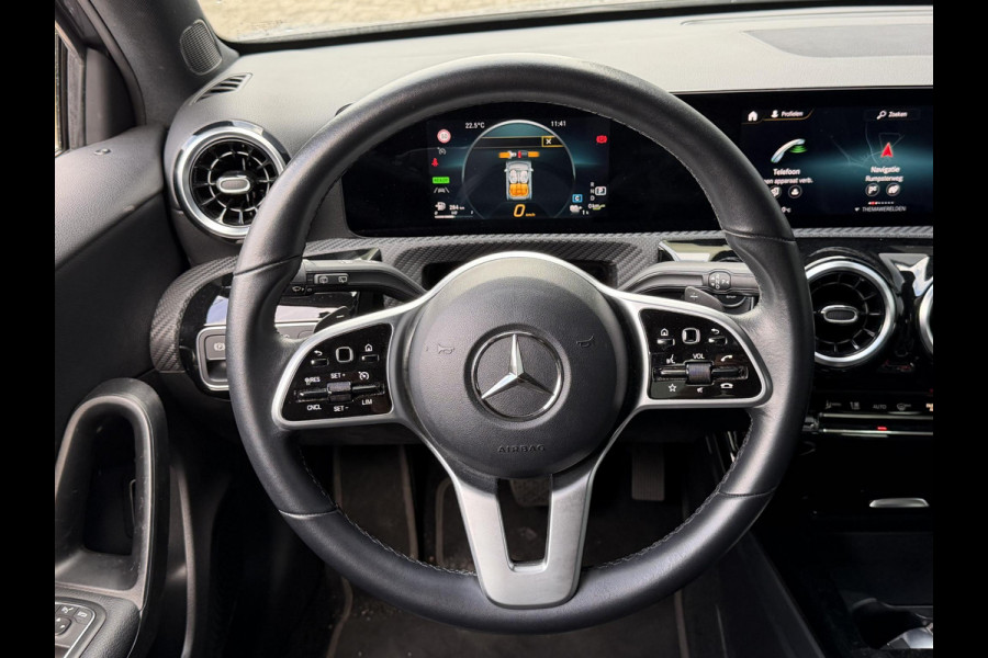 Mercedes-Benz A-Klasse 250 e 17"/Dodehoek/Camera/PDC v+a/Apple Carplay & Android Auto/DAB/Navigatie/Climate