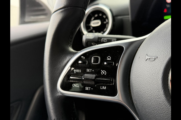 Mercedes-Benz A-Klasse 250 e 17"/Dodehoek/Camera/PDC v+a/Apple Carplay & Android Auto/DAB/Navigatie/Climate
