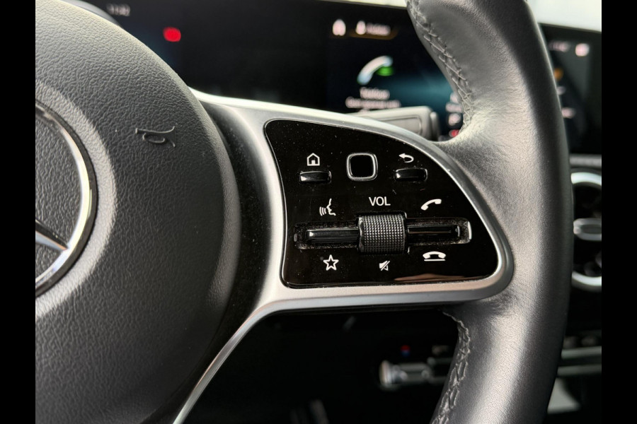 Mercedes-Benz A-Klasse 250 e 17"/Dodehoek/Camera/PDC v+a/Apple Carplay & Android Auto/DAB/Navigatie/Climate