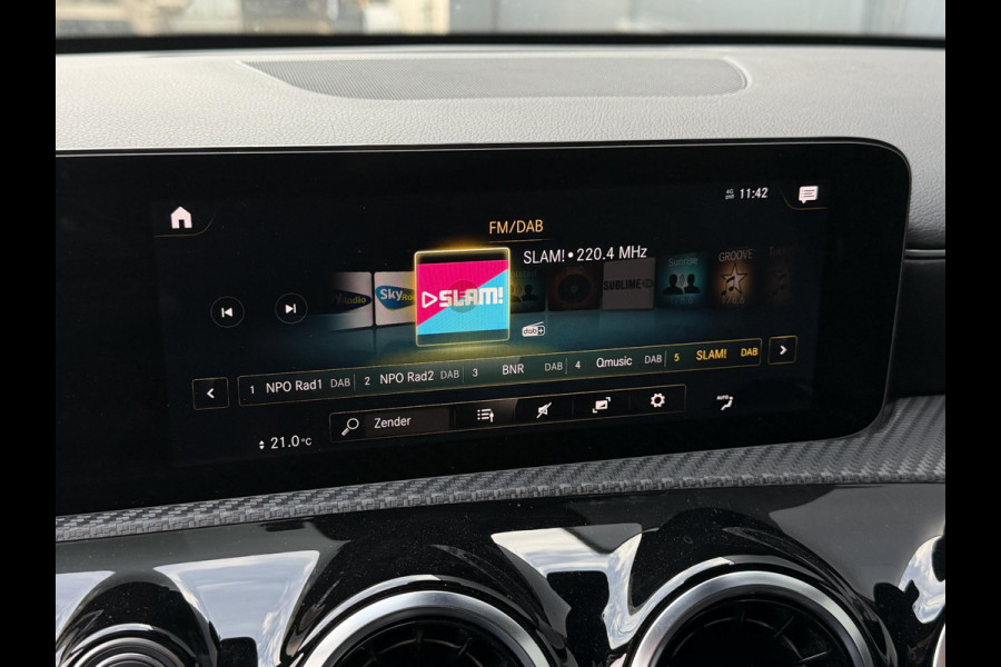 Mercedes-Benz A-Klasse 250 e 17"/Dodehoek/Camera/PDC v+a/Apple Carplay & Android Auto/DAB/Navigatie/Climate