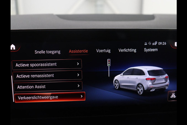 Mercedes-Benz B-klasse 250 e Business Solution Luxury Limited | SOH 97,5% | Panoramadak | Memory | Leder | Cruise control | Stoelverwarming | Sfeerverlichting | Elektrische achterklep | Camera | Park assist