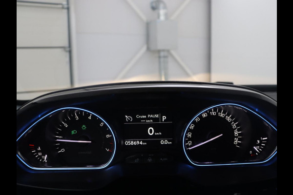Peugeot 2008 1.2 PureTech Allure | Half Leder | Carplay | Climate control | Full LED | Cruise control | Navigatie | Park assist |