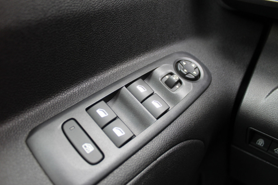 Citroën E-Berlingo Shine 50 kWh | 5P | Navigatie | Camera | BLIS | Trekhaak