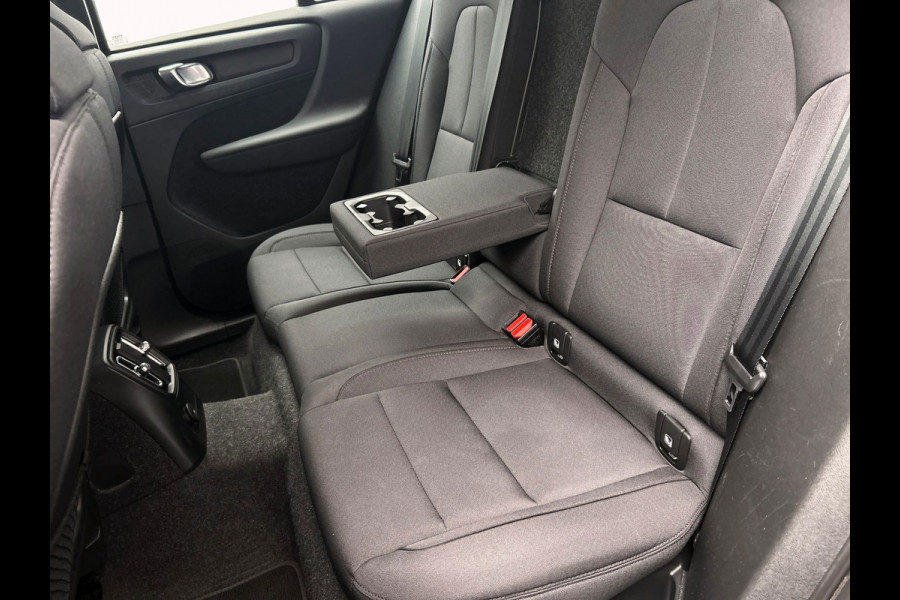 Volvo XC40 1.5 T4 Recharge R-Design Expression | Apple/Carplay | Elek. Kofferklep | Dealer Onderhouden |
