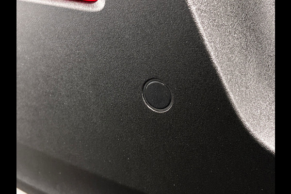 Volvo XC40 1.5 T4 Recharge R-Design Expression | Apple/Carplay | Elek. Kofferklep | Dealer Onderhouden |