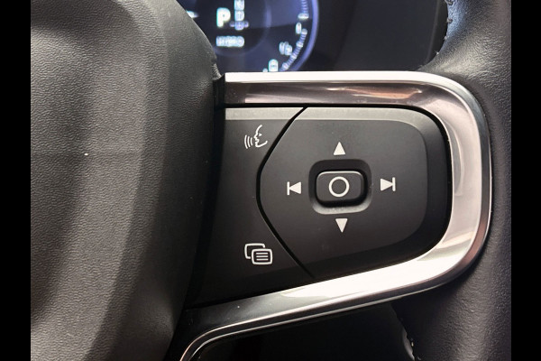 Volvo XC40 1.5 T4 Recharge R-Design Expression | Apple/Carplay | Elek. Kofferklep | Dealer Onderhouden |