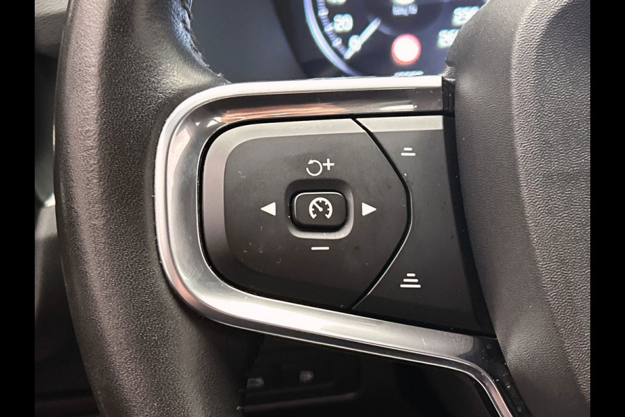 Volvo XC40 1.5 T4 Recharge R-Design Expression | Apple/Carplay | Elek. Kofferklep | Dealer Onderhouden |