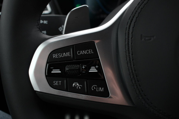 BMW X3 xDrive30e Hybrid High M-Sport Executive Leder Panoramisch Schuifdak Hifi Camera 360 Cruise Control Climate control Apple Carplay/ Android auto Lichtmetalen velgen