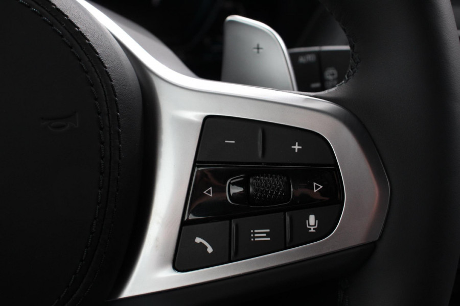 BMW X3 xDrive30e Hybrid High M-Sport Executive Leder Panoramisch Schuifdak Hifi Camera 360 Cruise Control Climate control Apple Carplay/ Android auto Lichtmetalen velgen