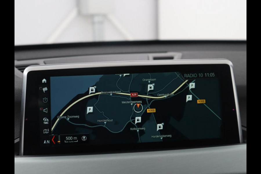 BMW X1 sDrive20i High Executive M-sport | Leder | Memory | Harman/Kardon | Head-up | Cruise control | Stoelverwarming | Climate control | Navigatie | Bluetooth | Park assist | Elektrische achterklep