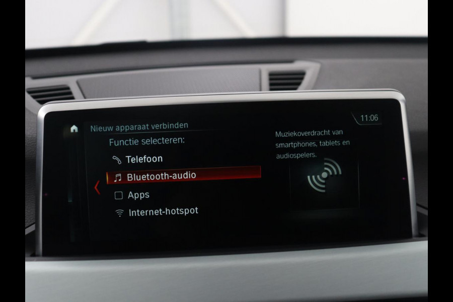 BMW X1 sDrive20i High Executive M-sport | Leder | Memory | Harman/Kardon | Head-up | Cruise control | Stoelverwarming | Climate control | Navigatie | Bluetooth | Park assist | Elektrische achterklep
