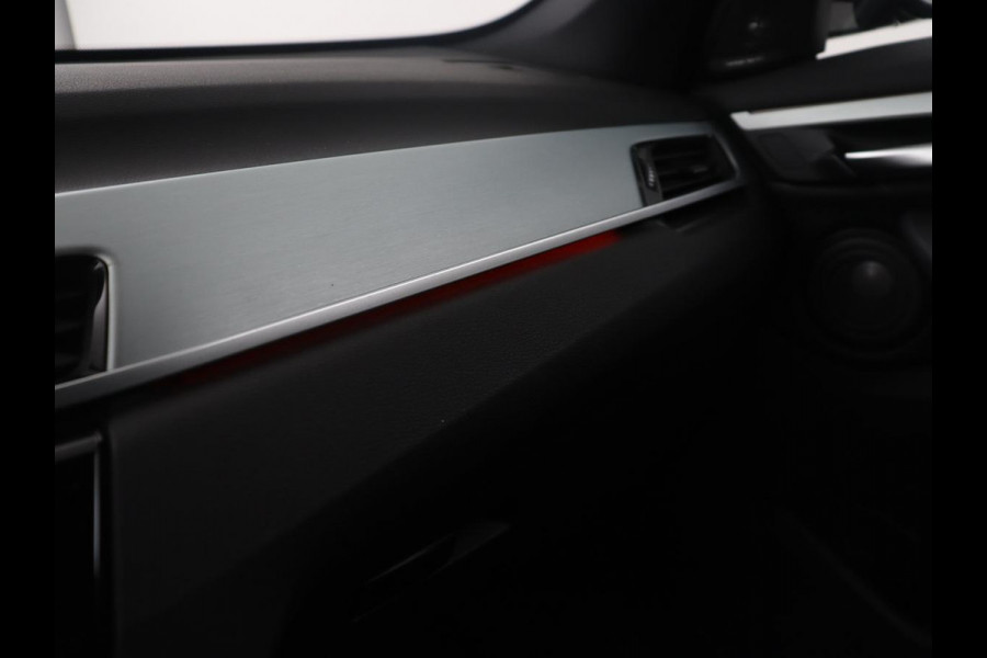 BMW X1 sDrive20i High Executive M-sport | Leder | Memory | Harman/Kardon | Head-up | Cruise control | Stoelverwarming | Climate control | Navigatie | Bluetooth | Park assist | Elektrische achterklep