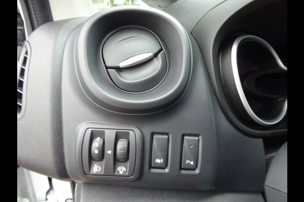 Renault Trafic 2.0 dCi 120 T29 L1H1 2 x SCHUIFDEUR AIRCO NAVIGATIE CRUISE CONTROL