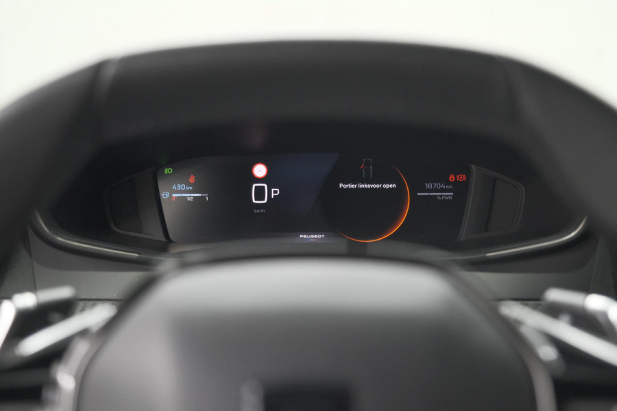 Peugeot 2008 1.2 Hybrid 145 Allure | Apple Carplay | Climate Control | Parkeersensoren Voor + Achter