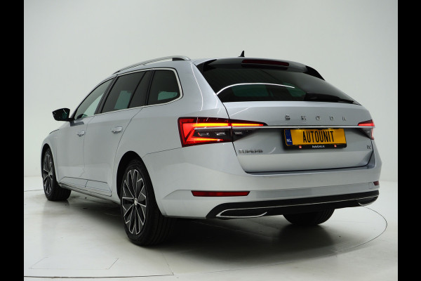 Škoda Superb Combi 1.4 TSI iV Laurin & Klement | Panoramadak | Leder | Massage | Canton | Stoelkoeling | 360 | Keyless | Sfeerlicht