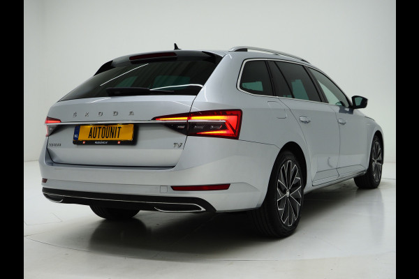 Škoda Superb Combi 1.4 TSI iV Laurin & Klement | Panoramadak | Leder | Massage | Canton | Stoelkoeling | 360 | Keyless | Sfeerlicht