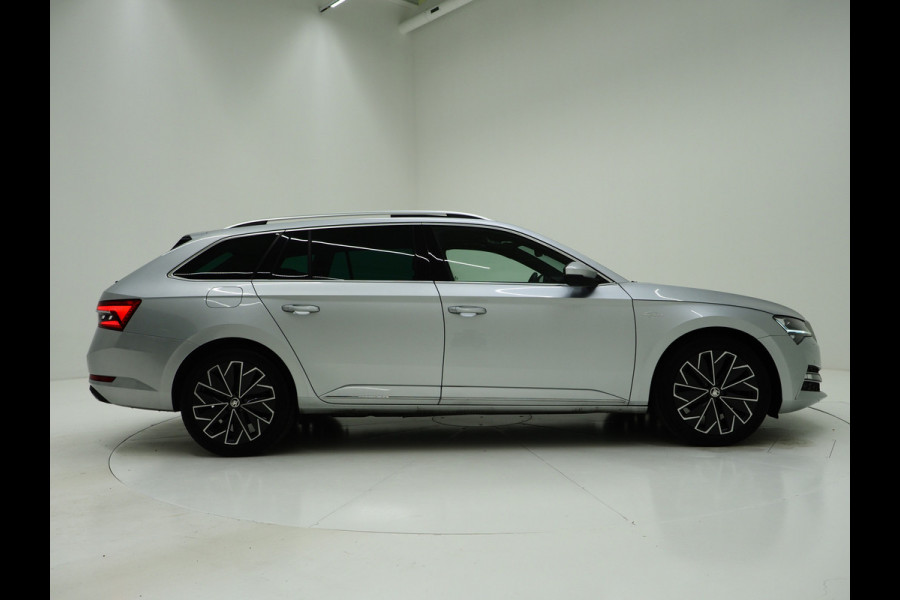 Škoda Superb Combi 1.4 TSI iV Laurin & Klement | Panoramadak | Leder | Massage | Canton | Stoelkoeling | 360 | Keyless | Sfeerlicht