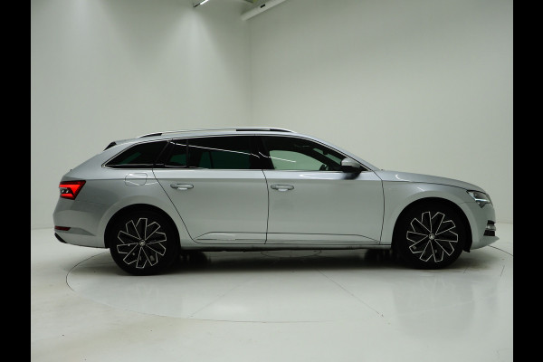 Škoda Superb Combi 1.4 TSI iV Laurin & Klement | Panoramadak | Leder | Massage | Canton | Stoelkoeling | 360 | Keyless | Sfeerlicht