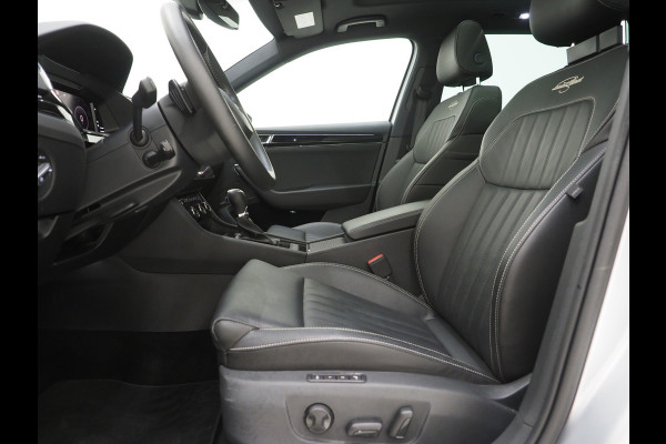 Škoda Superb Combi 1.4 TSI iV Laurin & Klement | Panoramadak | Leder | Massage | Canton | Stoelkoeling | 360 | Keyless | Sfeerlicht