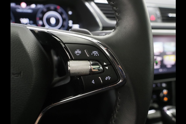 Škoda Superb Combi 1.4 TSI iV Laurin & Klement | Panoramadak | Leder | Massage | Canton | Stoelkoeling | 360 | Keyless | Sfeerlicht