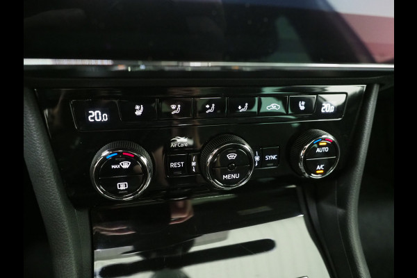 Škoda Superb Combi 1.4 TSI iV Laurin & Klement | Panoramadak | Leder | Massage | Canton | Stoelkoeling | 360 | Keyless | Sfeerlicht