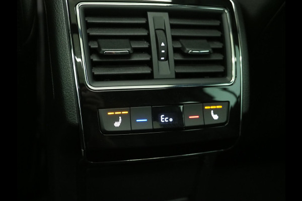 Škoda Superb Combi 1.4 TSI iV Laurin & Klement | Panoramadak | Leder | Massage | Canton | Stoelkoeling | 360 | Keyless | Sfeerlicht