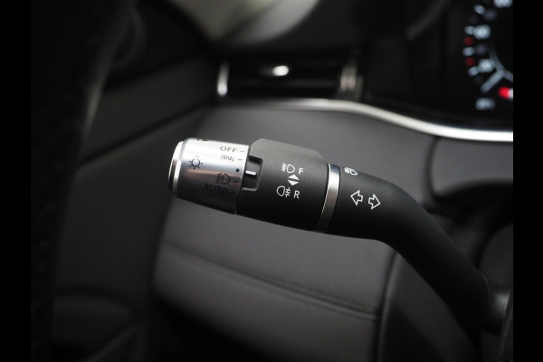 Land Rover Range Rover Evoque 1.5 P300e AWD SE | Panoramadak | Leder | Trekhaak | 360 | Memory | Keyless | Virtual | Dodehoek | Carplay