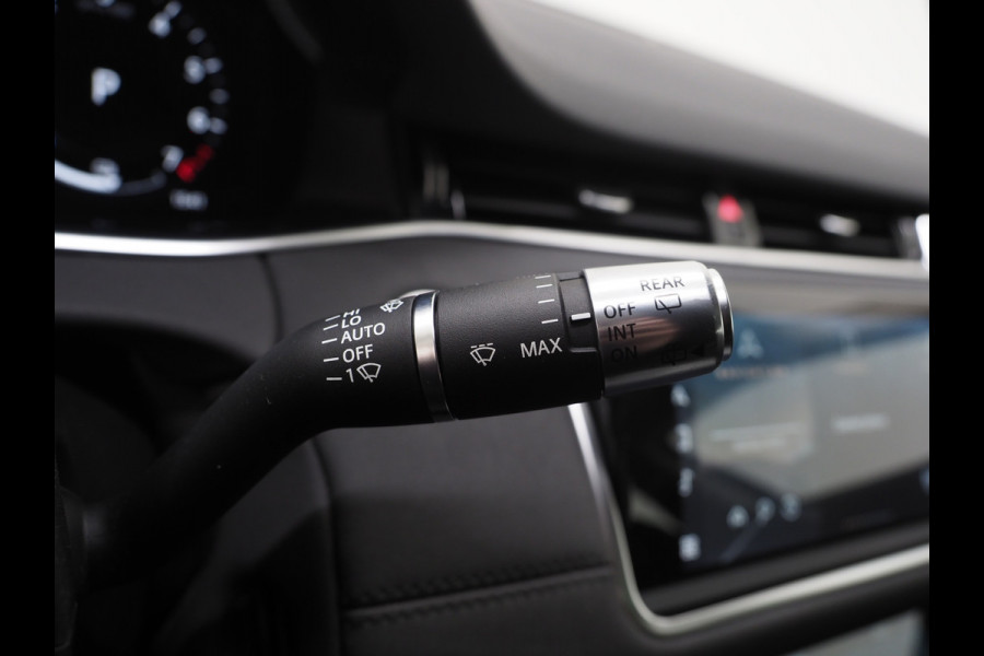 Land Rover Range Rover Evoque 1.5 P300e AWD SE | Panoramadak | Leder | Trekhaak | 360 | Memory | Keyless | Virtual | Dodehoek | Carplay