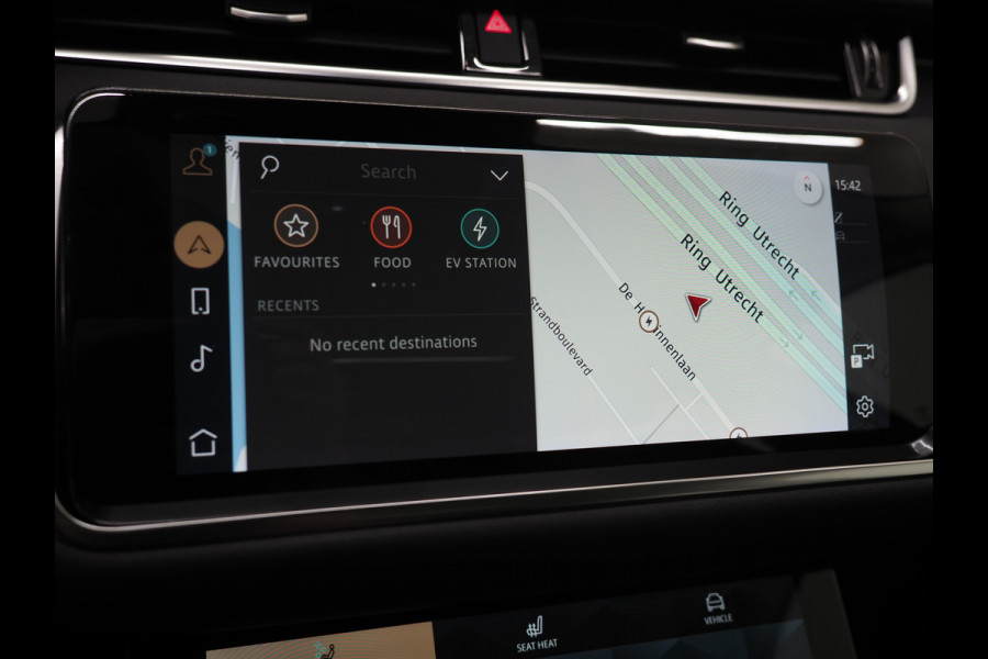 Land Rover Range Rover Evoque 1.5 P300e AWD SE | Panoramadak | Leder | Trekhaak | 360 | Memory | Keyless | Virtual | Dodehoek | Carplay
