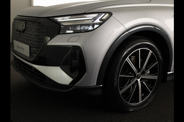 Audi Q4 e-tron 45 S edition Competition e-tron 82 kWh 286 pk | Assistentiepakket plus | Comfortpakket | Ambient lichtpakket | Optiekpakket zwart plus | 20 inch Lichtmetalen velgen