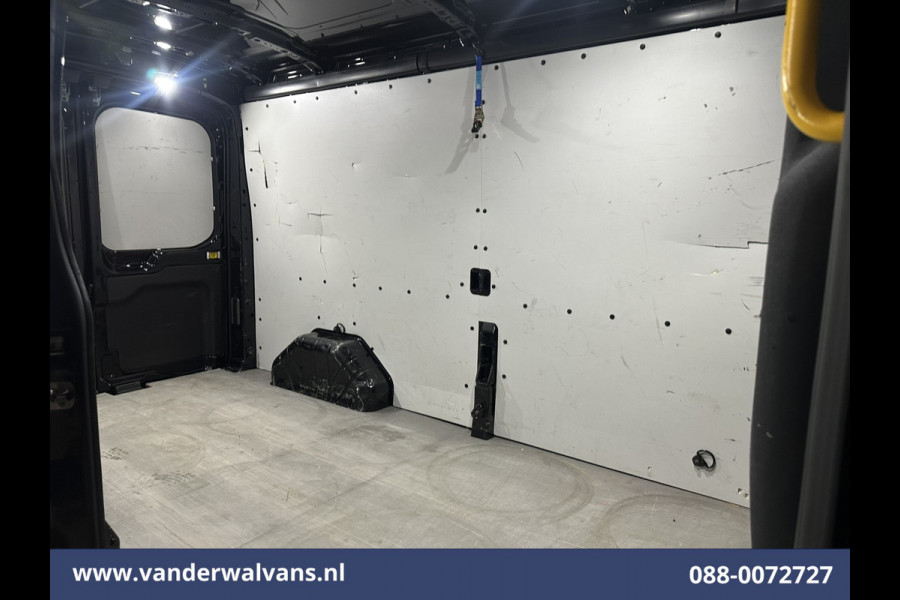 Ford Transit 2.0 TDCI 130pk L3H2 Euro6 Airco | Navigatie | Imperiaal | Apple Carplay | Cruisecontrol Android Auto, Parkeersensoren, Verwarmde voorruit, Bijrijdersbank
