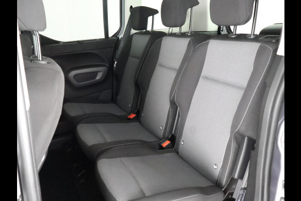 Toyota PROACE CITY Verso 1.2 Turbo Dynamic Automaat | Trekhaak | Parkeersensoren | Navigatie | Dode hoek detectie | Stoelverwarming