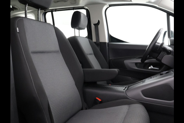 Toyota PROACE CITY Verso 1.2 Turbo Dynamic Automaat | Trekhaak | Parkeersensoren | Navigatie | Dode hoek detectie | Stoelverwarming