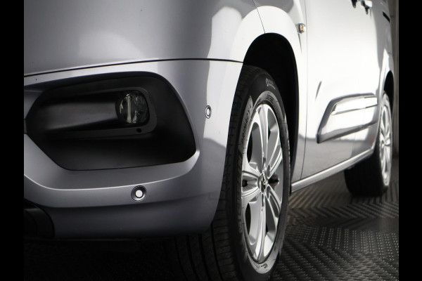 Toyota PROACE CITY Verso 1.2 Turbo Dynamic Automaat | Trekhaak | Parkeersensoren | Navigatie | Dode hoek detectie | Stoelverwarming