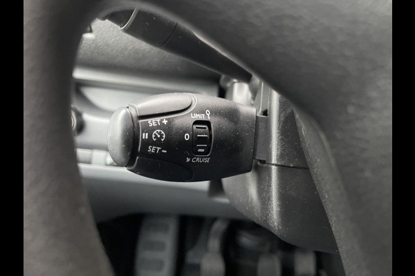 Opel Vivaro 2.0 CDTI 122pk L2H1 Edition nieuwe type / vaste prijs rijklaar € 12.950 ex btw / lease vanaf € 256 / airco / cruie / navi / camera / pdc / trekhaak 2500 kg !